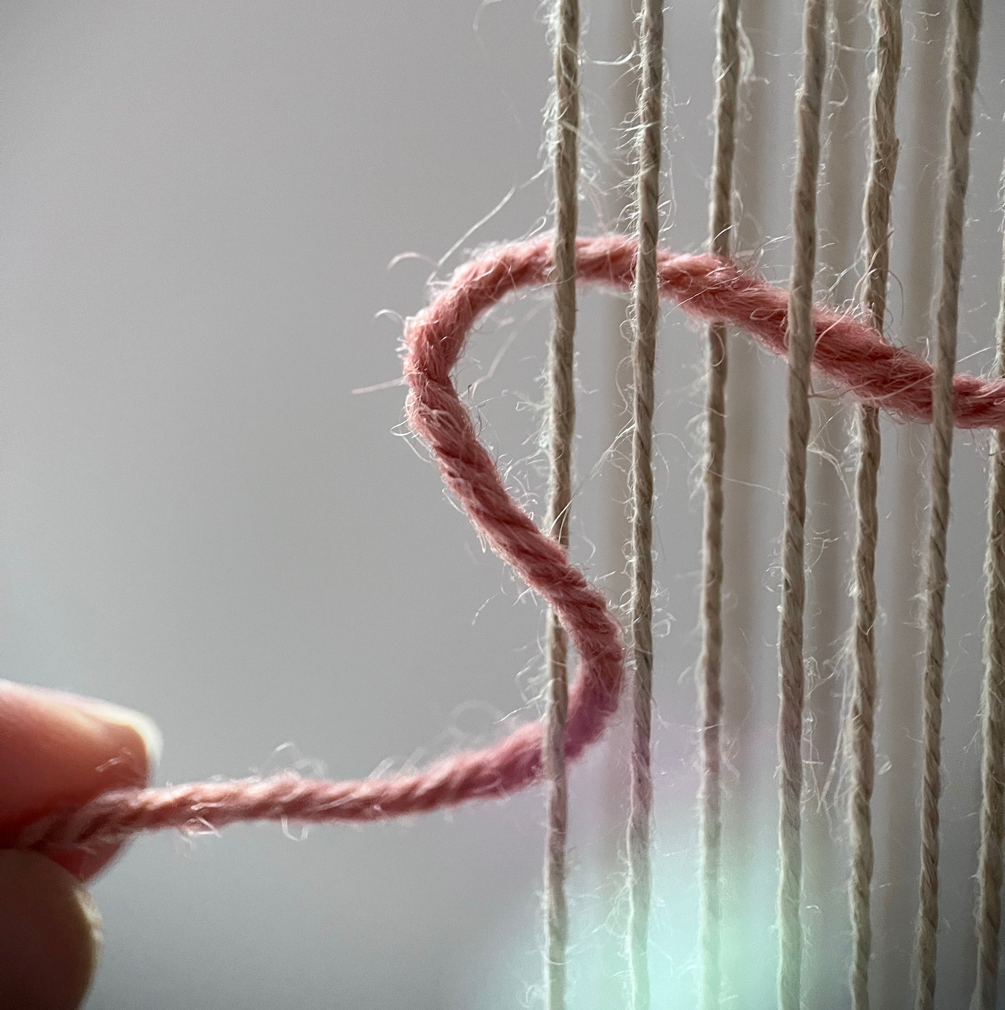 Ending A Thread Starting and Ending Threads in Tapestry Weaving – Mirrix Looms