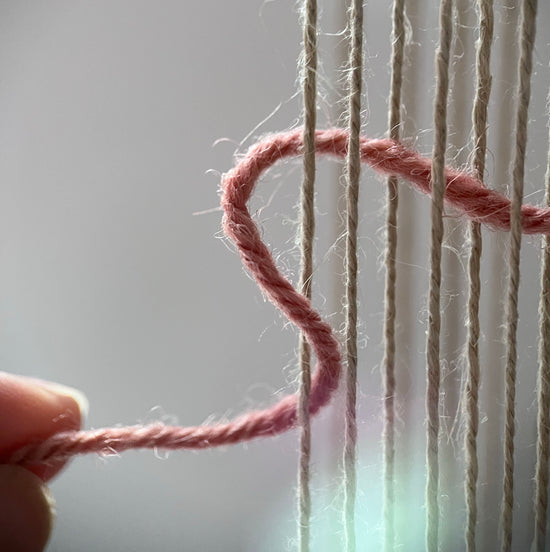 Starting and Ending Threads  in Tapestry Weaving