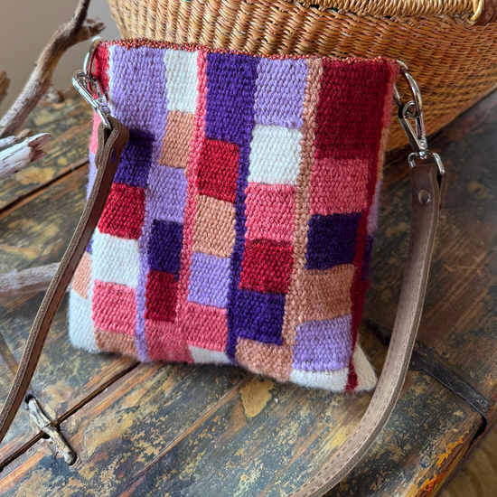 Weave-Along 41: The Santolla Purse Kit