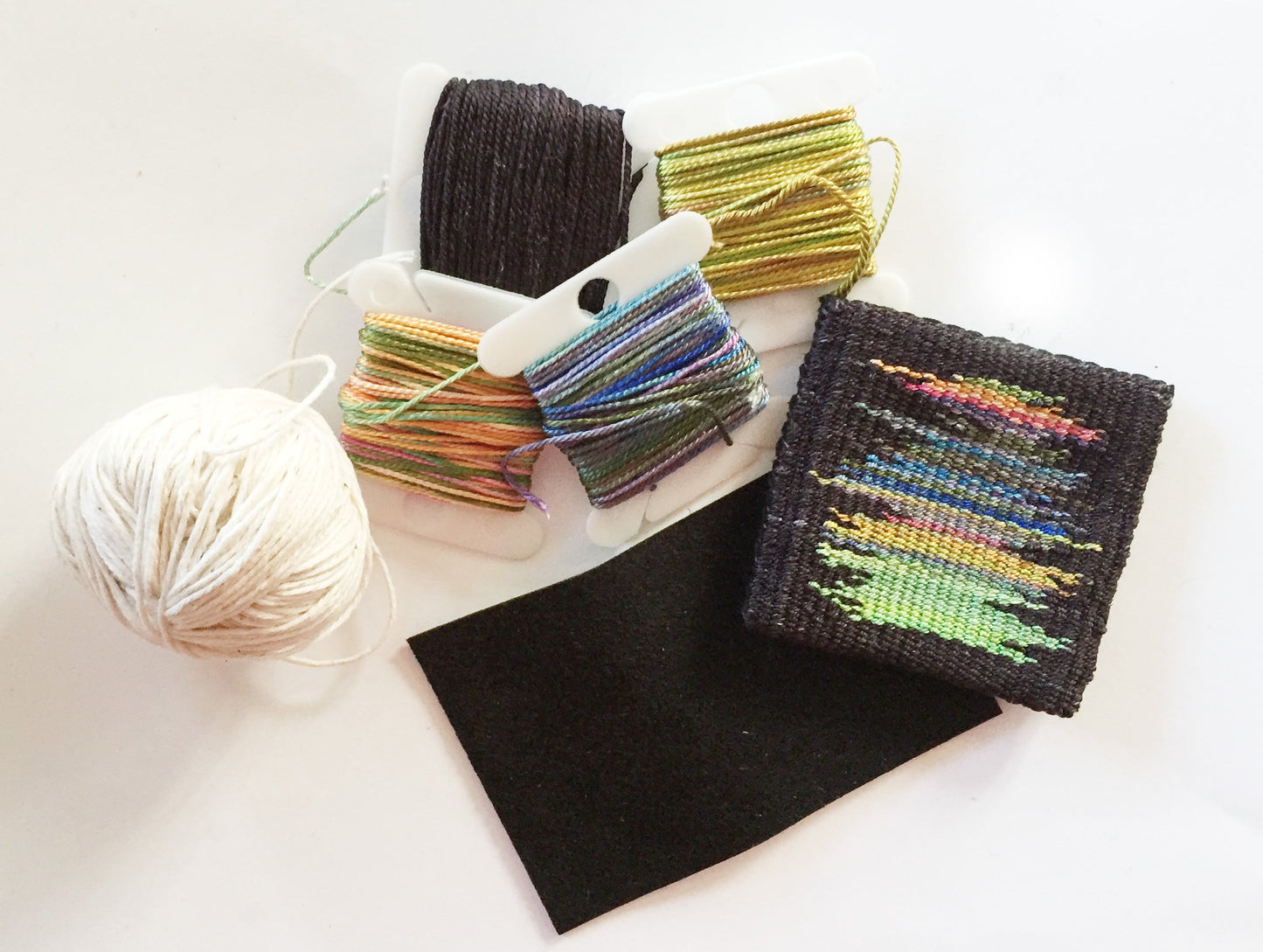 Mini Scribble Wall-Hanging Kit – Mirrix Looms